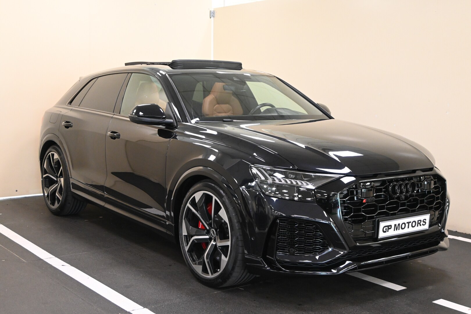 AUDI Q8 RS Q8 TFSI V8 quattro tiptronic