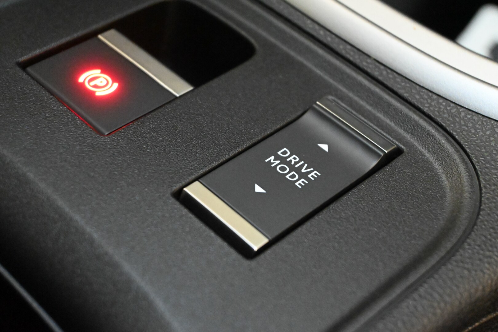 JEEP Avenger Avenger 1.2 Turbo 110 CV e-Hybrid …