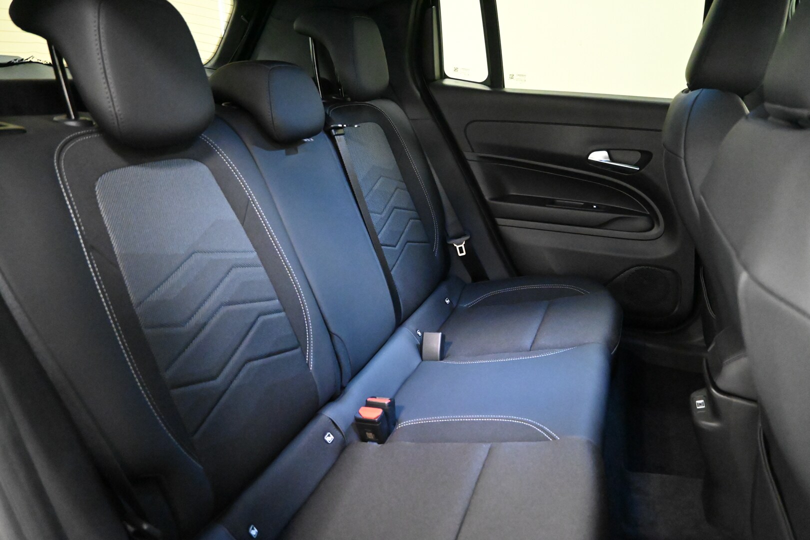 JEEP Avenger Avenger 1.2 Turbo 110 CV e-Hybrid …