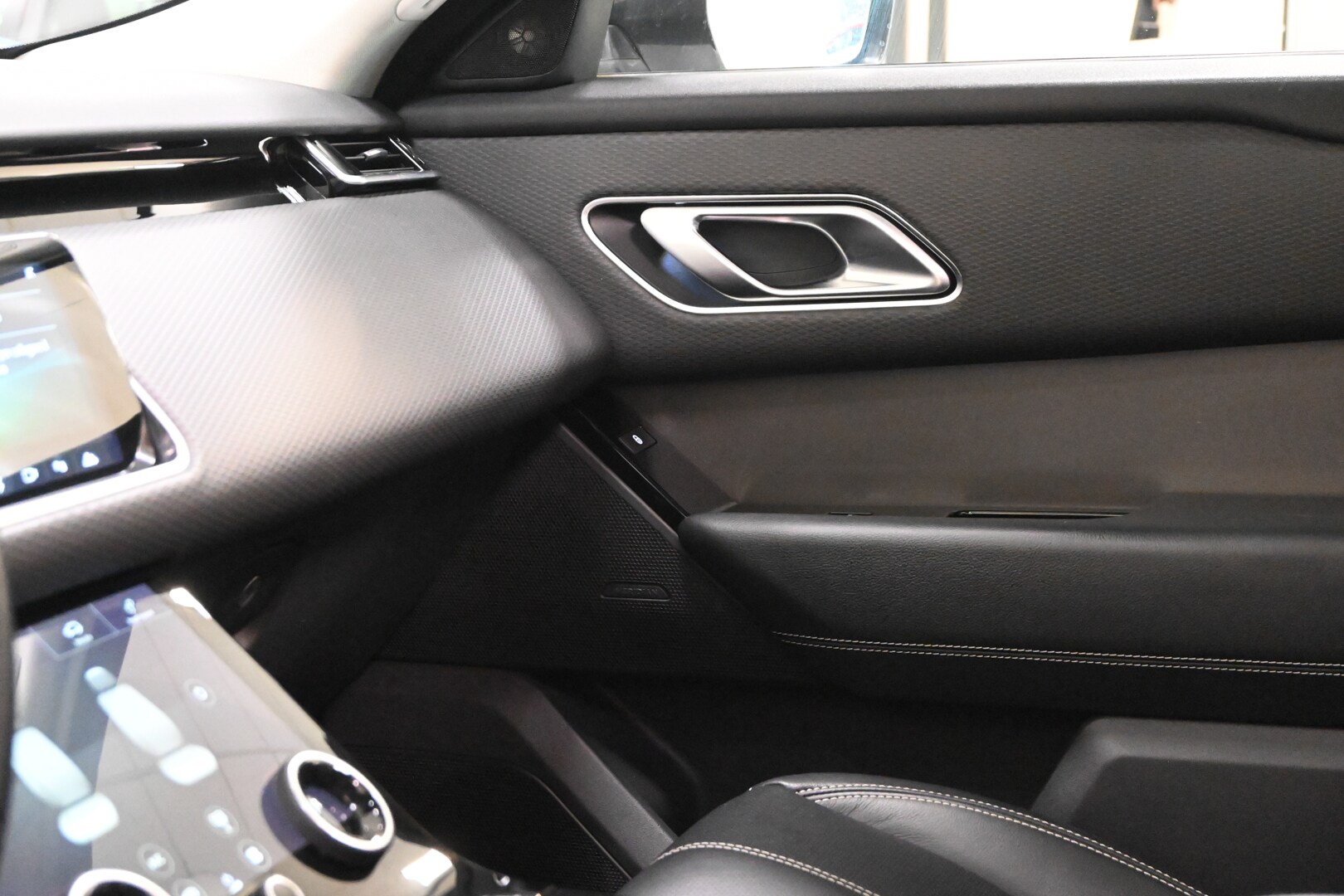 LAND ROVER Range Rover Velar Range Rover Velar …