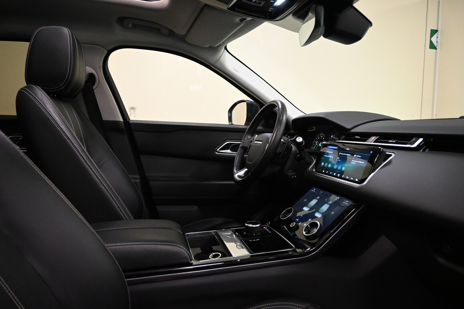 LAND ROVER Range Rover Velar Range Rover Velar …