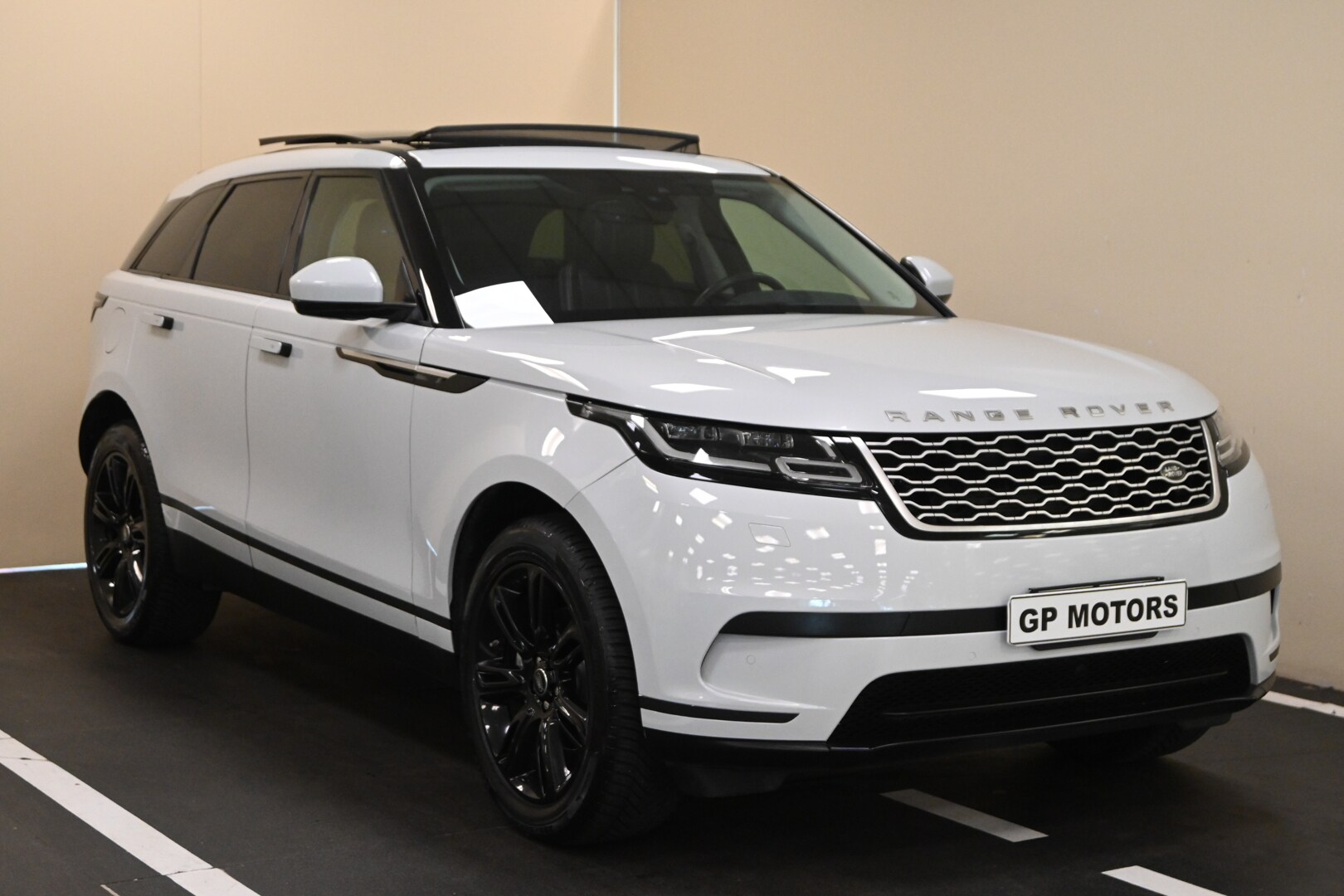 LAND ROVER Range Rover Velar Range Rover Velar …