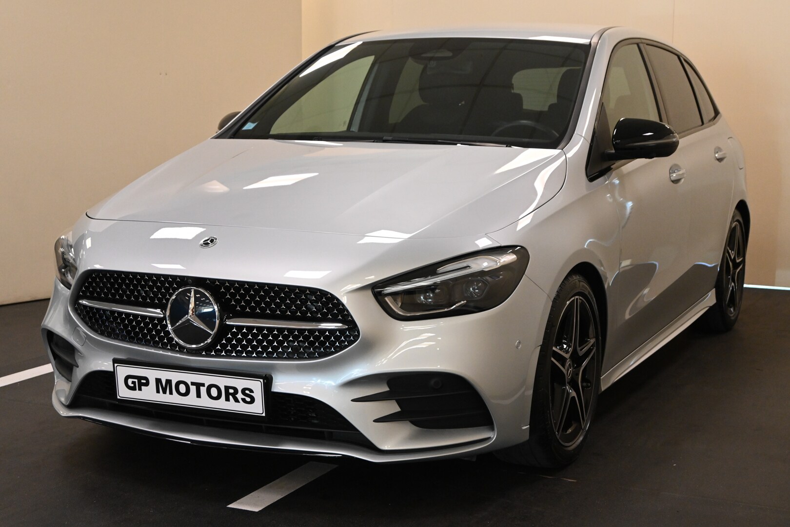 MERCEDES Classe B (W247) B 180 Automatic AM…