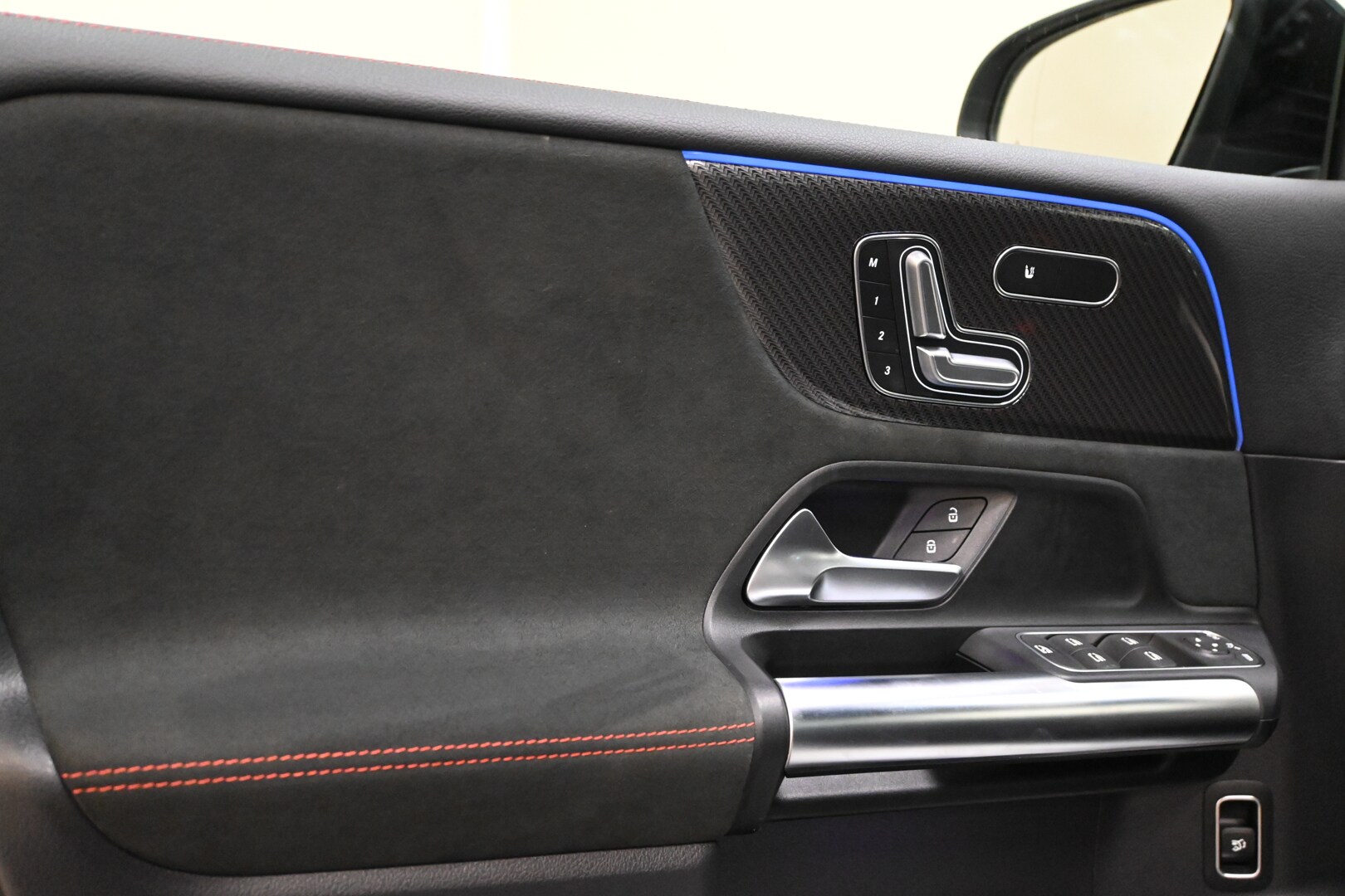 MERCEDES Classe B (W247) B 180 Automatic AM…