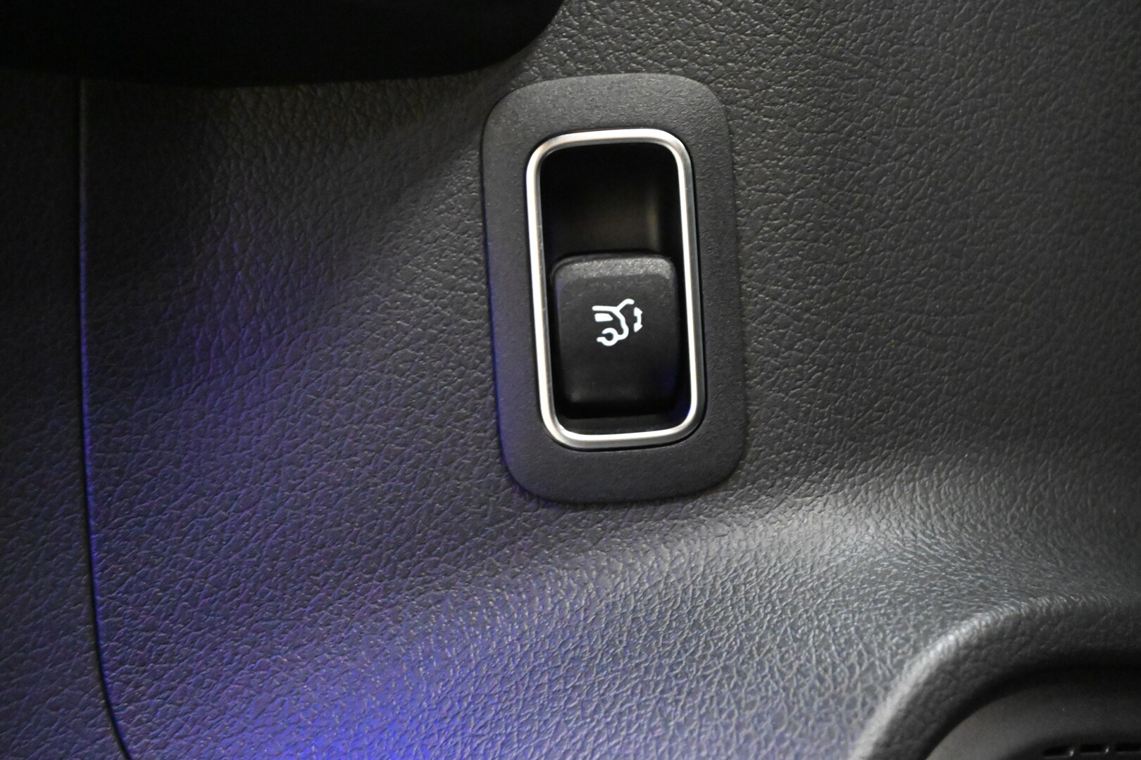 MERCEDES GLA (H247) GLA 200 d Automati…
