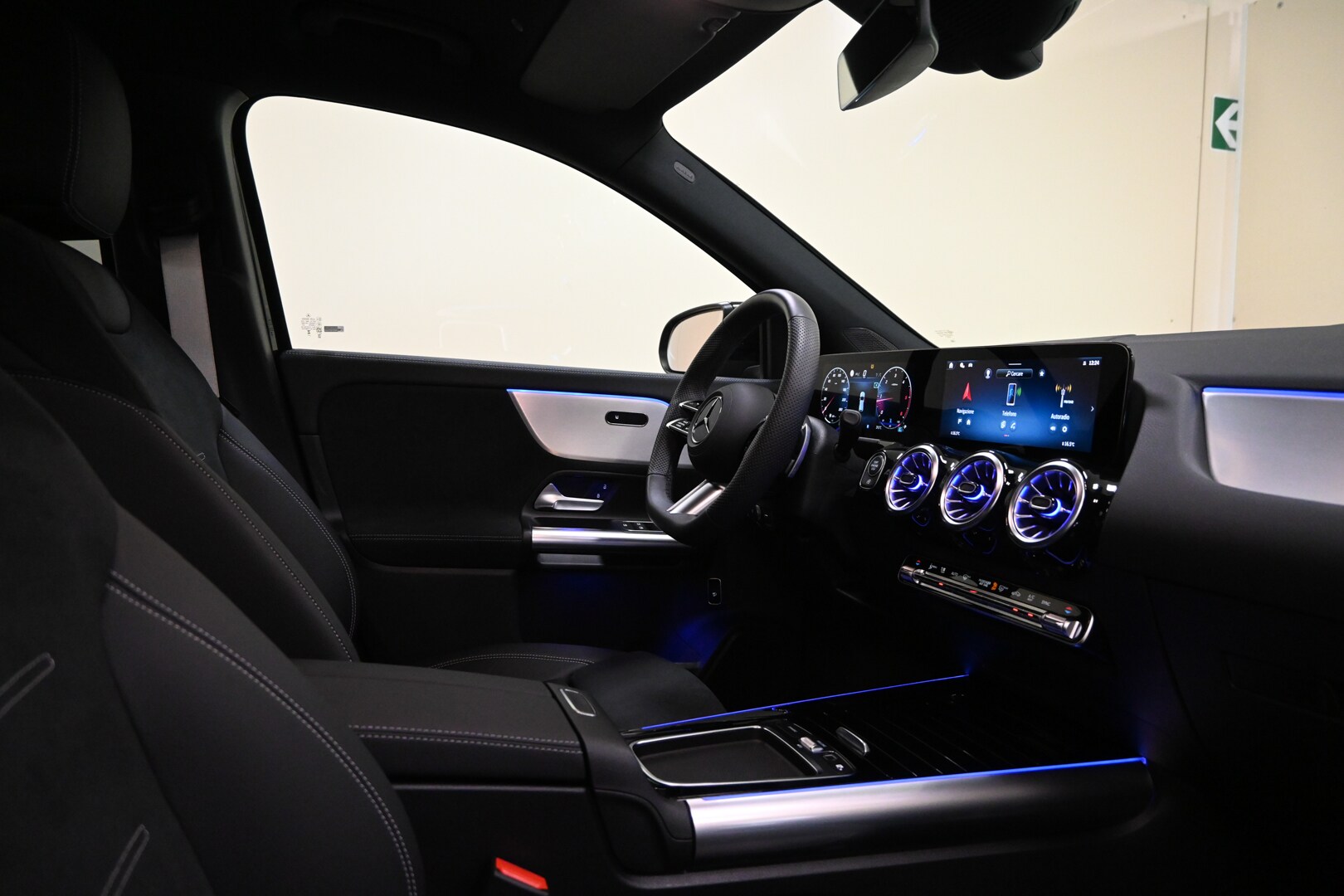 MERCEDES GLA (H247) GLA 200 d Automati…