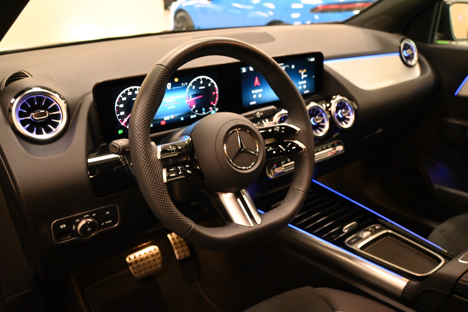 MERCEDES GLA (H247) GLA 200 d Automati…