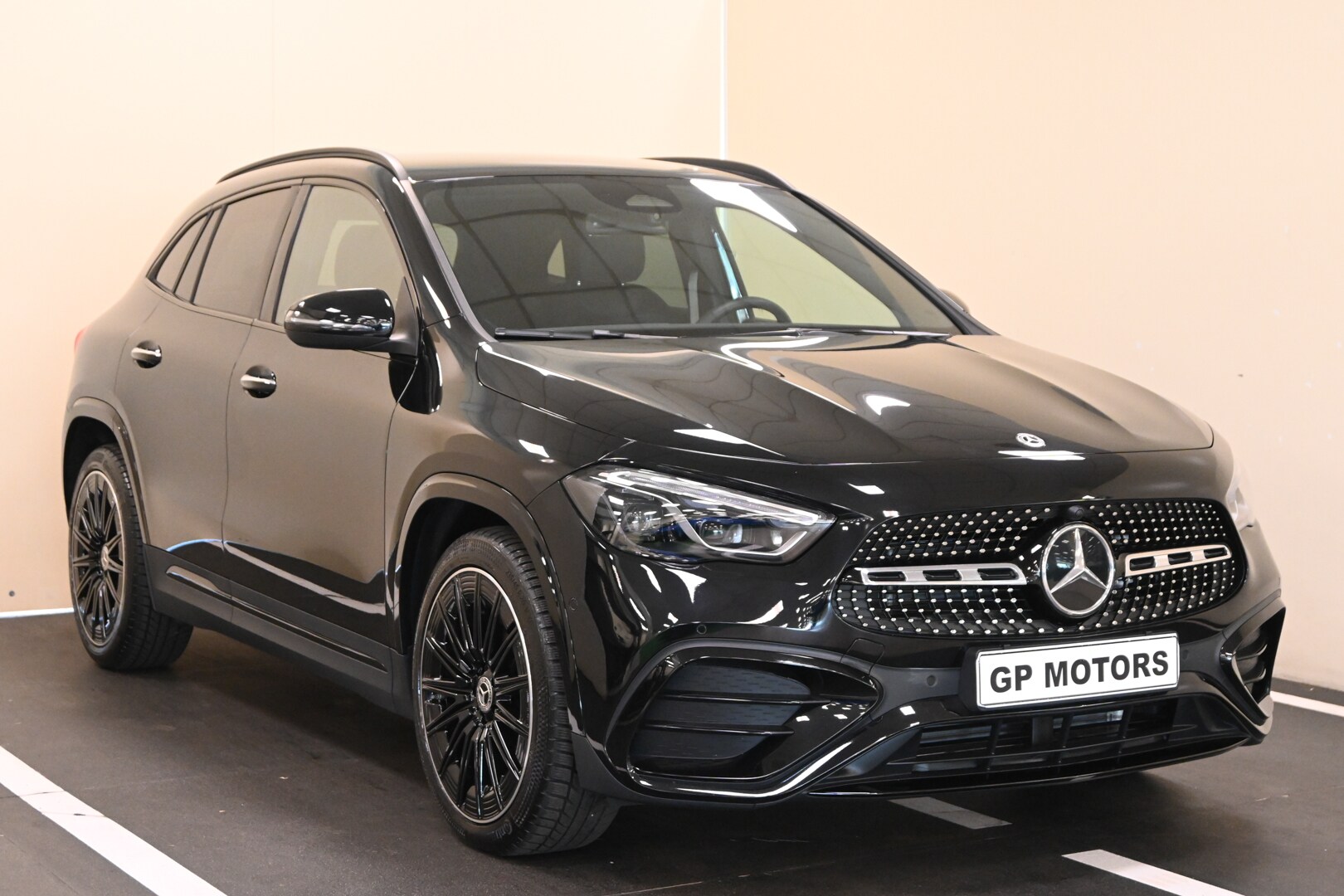 MERCEDES GLA (H247) GLA 200 d Automati…