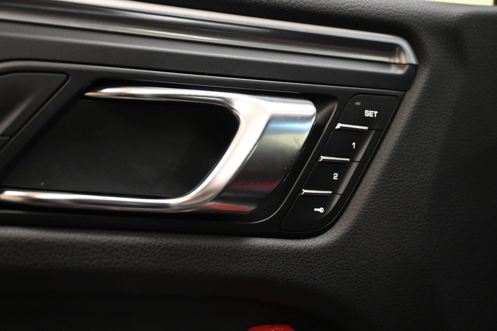 PORSCHE Macan 1ªs. ’13-’25 Macan 2.0